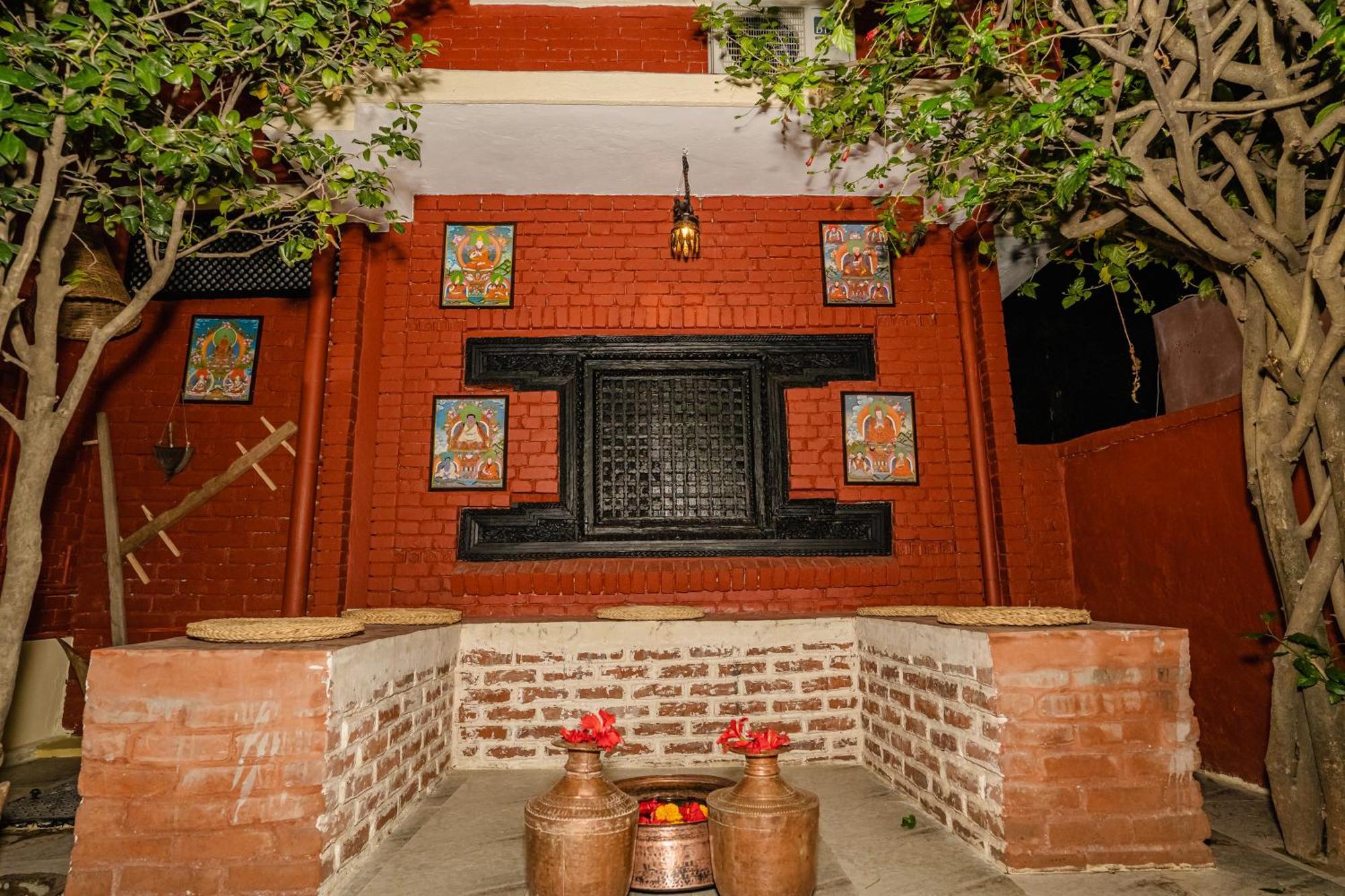 Nepali Heritage Hotel Kathmandu Exterior foto